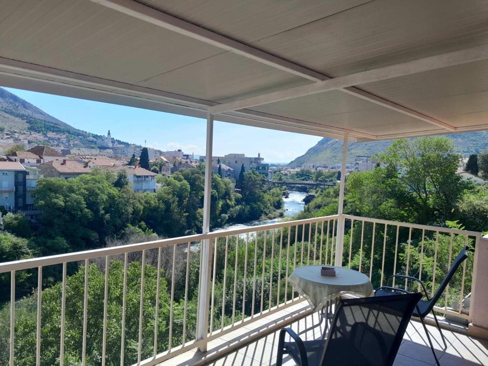 Apartment Collina Мостар Екстериор снимка